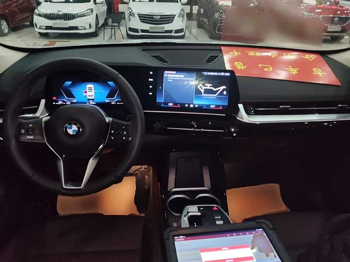 Фото 10 - BMW X1