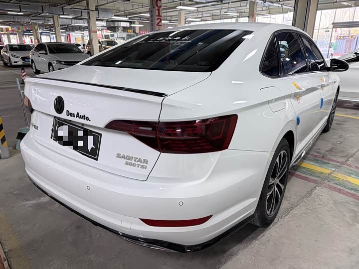 Фото 17 - Volkswagen Sagitar L