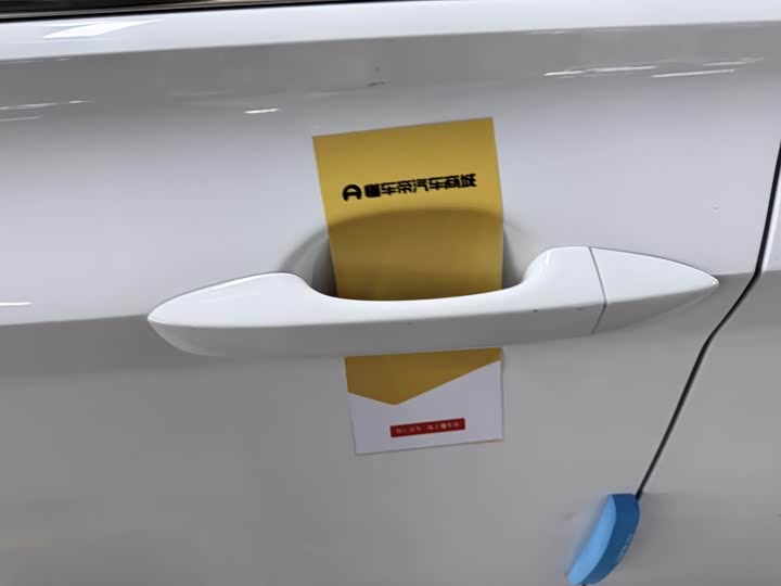 Фото 6 - Volkswagen Sagitar L