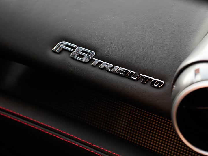 Фото 14 - Ferrari F8