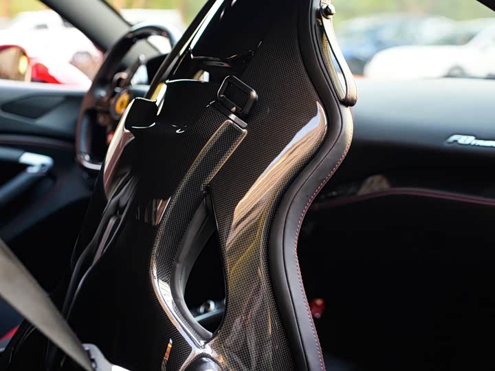 Фото 16 - Ferrari F8