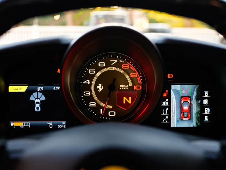 Фото 19 - Ferrari F8