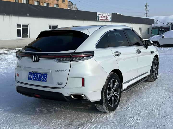 Фото 9 - Honda UR-V