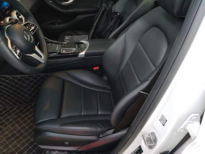 Фото 15 - Mercedes-Benz GLC-Class