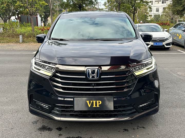 Фото 2 - Honda Odyssey