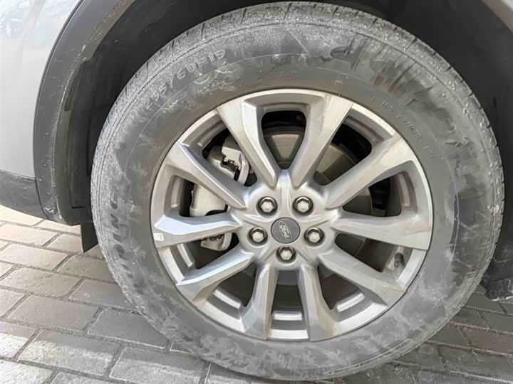 Фото 4 - Ford Edge