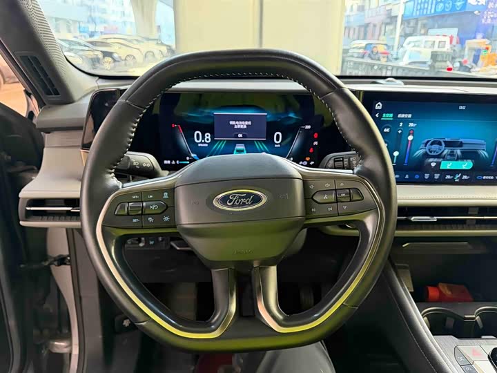 Фото 9 - Ford Edge