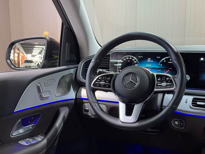 Фото 13 - Mercedes-Benz GLE-Class