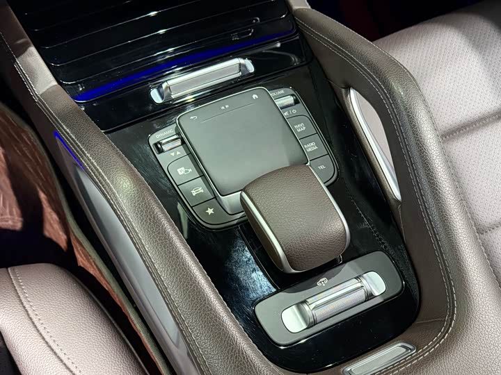 Фото 14 - Mercedes-Benz GLE-Class