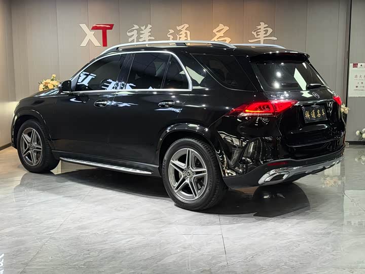 Фото 22 - Mercedes-Benz GLE-Class