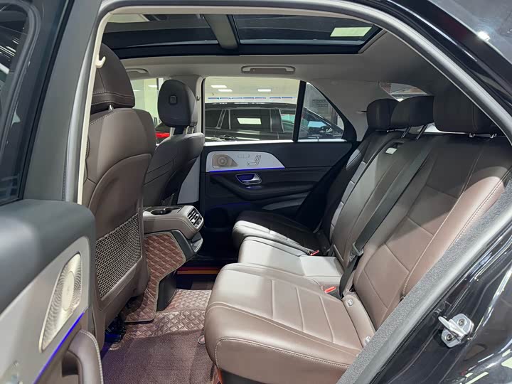 Фото 8 - Mercedes-Benz GLE-Class