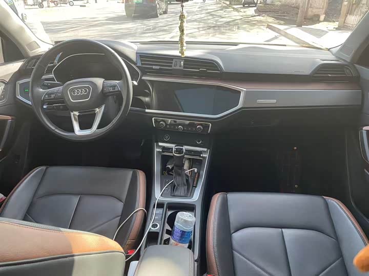 Фото 5 - Audi Q3