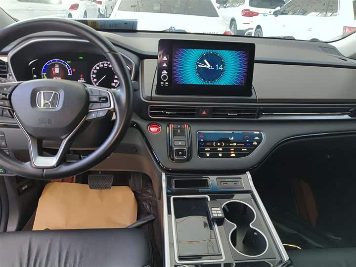 Фото 13 - Honda Odyssey