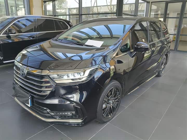 Фото 2 - Honda Odyssey