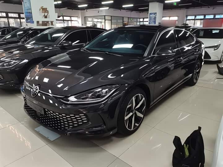 Фото 2 - Volkswagen Lamando L