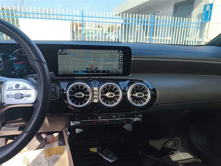 Фото 13 - Mercedes-Benz A-Class