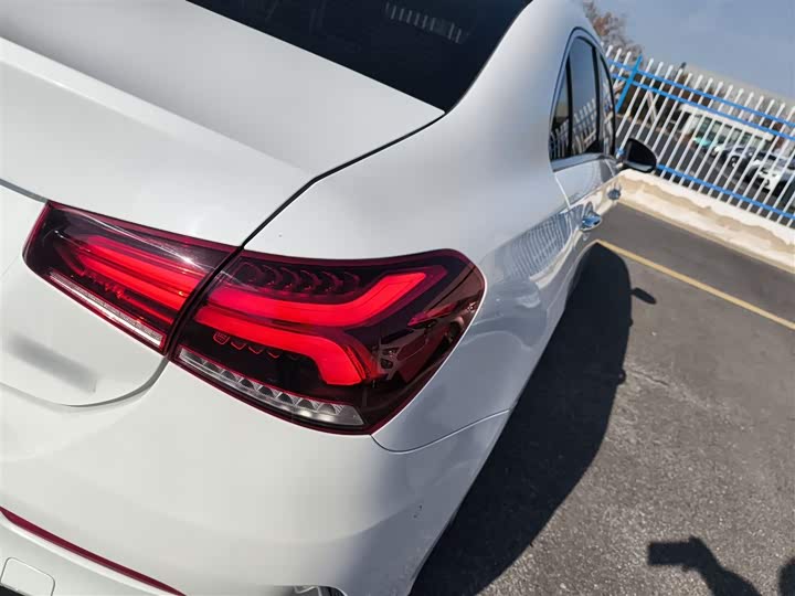 Фото 8 - Mercedes-Benz A-Class