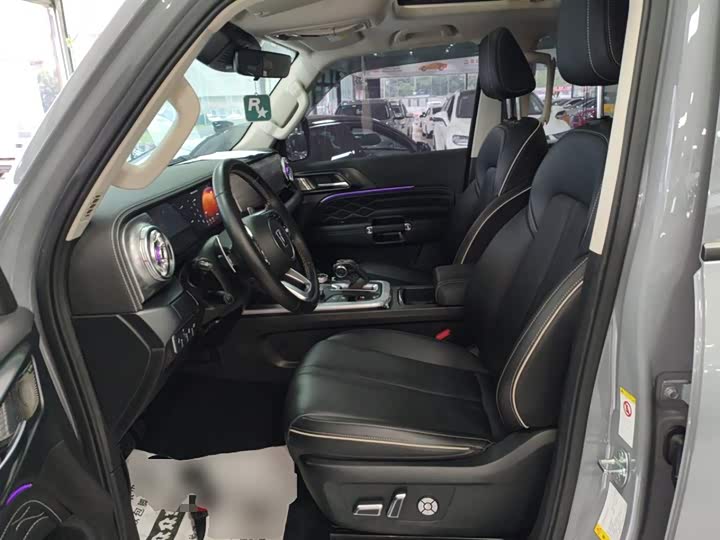 Фото 15 - Tank 300