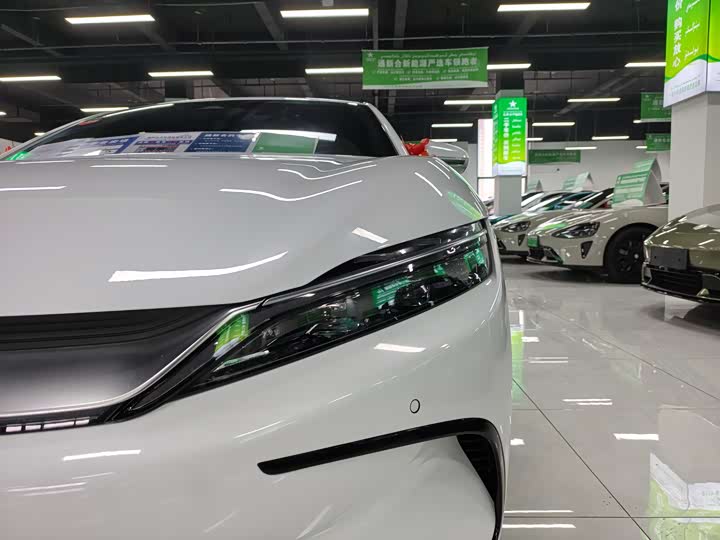 Фото 15 - BYD Han