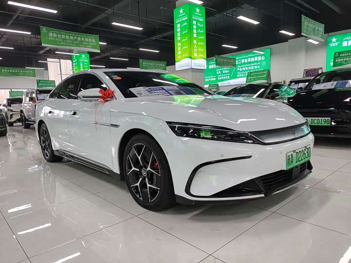 Фото 3 - BYD Han