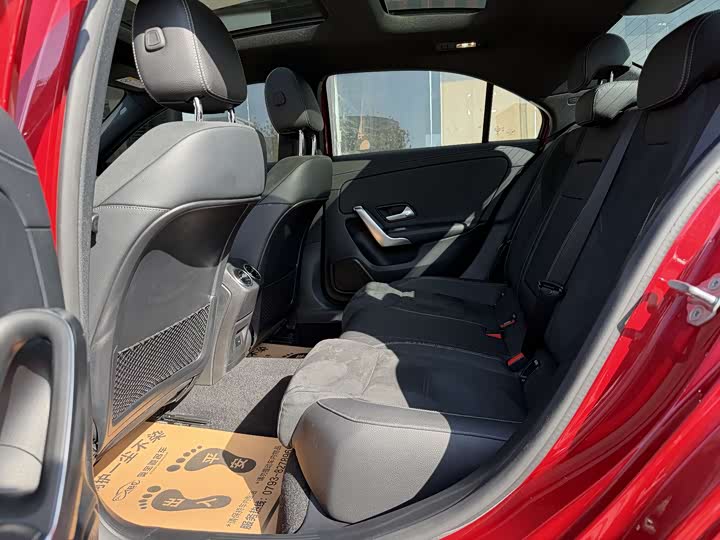 Фото 10 - Mercedes-Benz A-Class