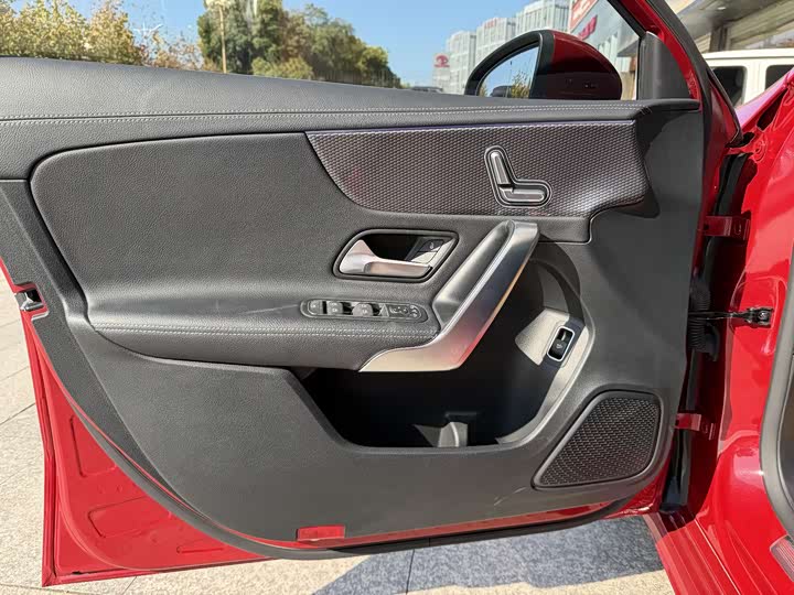 Фото 12 - Mercedes-Benz A-Class