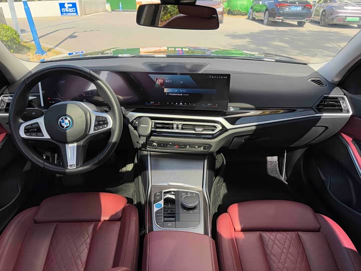 Фото 11 - BMW i3