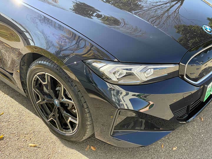 Фото 18 - BMW i3