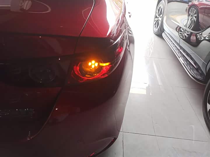 Фото 8 - Mazda 3 (Axela)