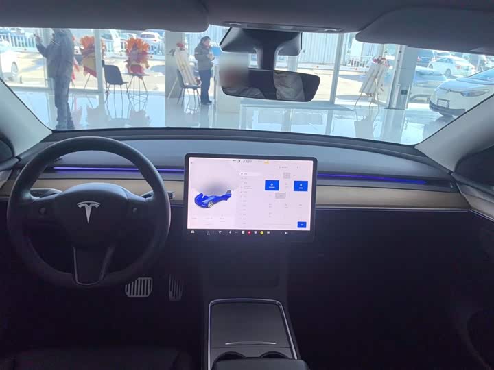 Фото 10 - Tesla Model Y