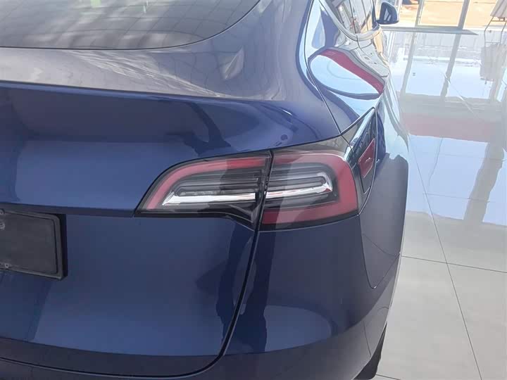 Фото 8 - Tesla Model Y