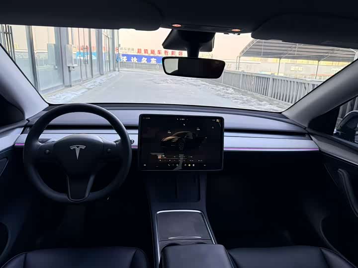 Фото 8 - Tesla Model Y