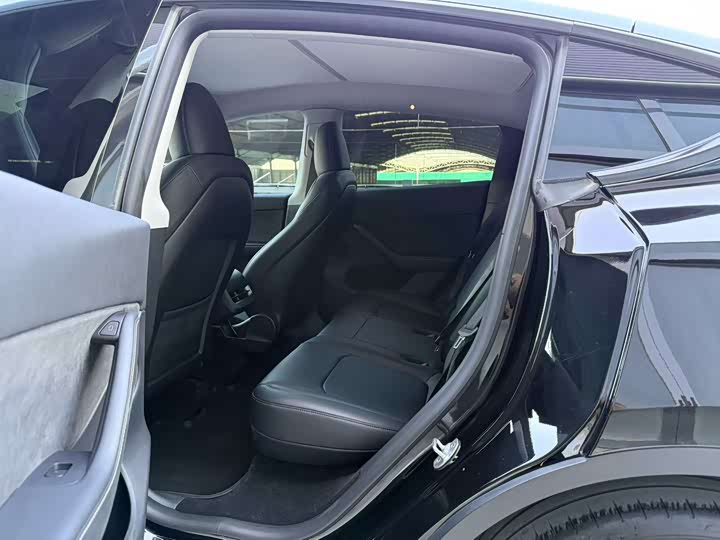 Фото 9 - Tesla Model Y