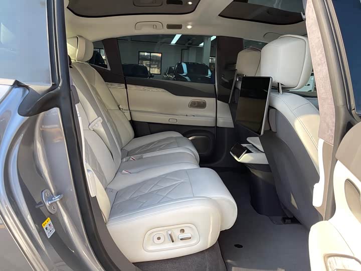 Фото 27 - Nio ET7