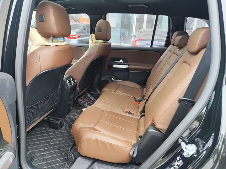 Фото 4 - Mercedes-Benz GLB-Class