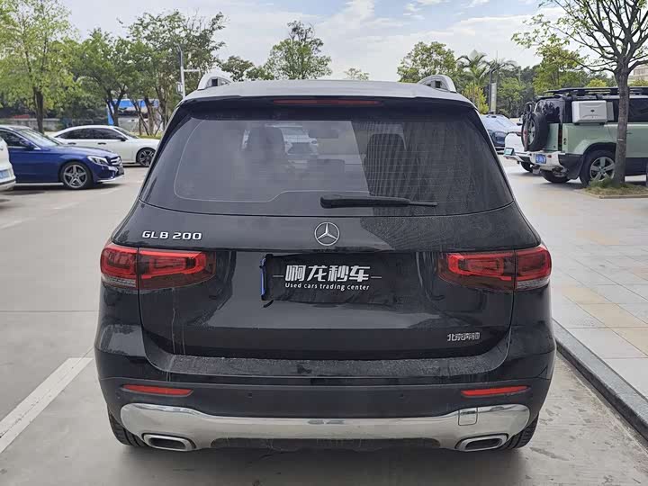 Фото 8 - Mercedes-Benz GLB-Class