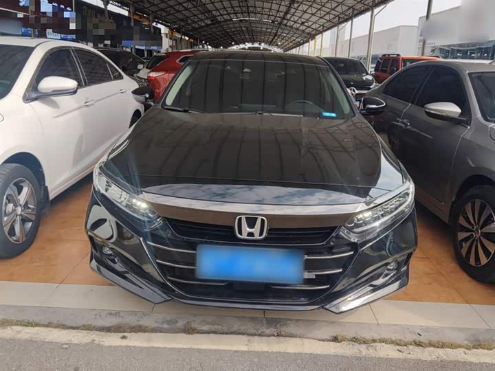 Фото 3 - Honda Accord