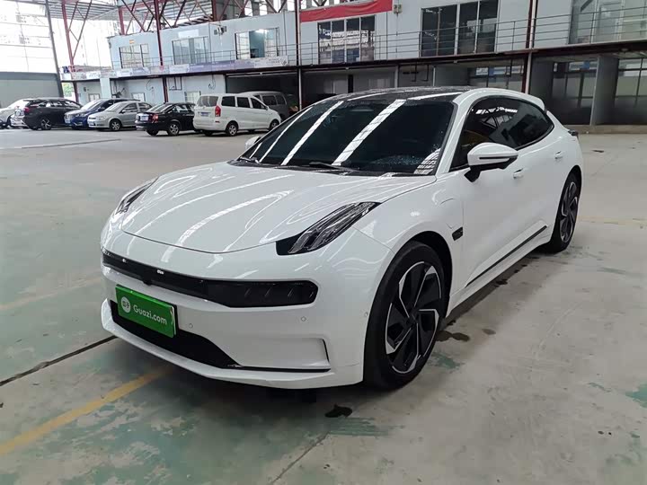 Фото 2 - Zeekr 001