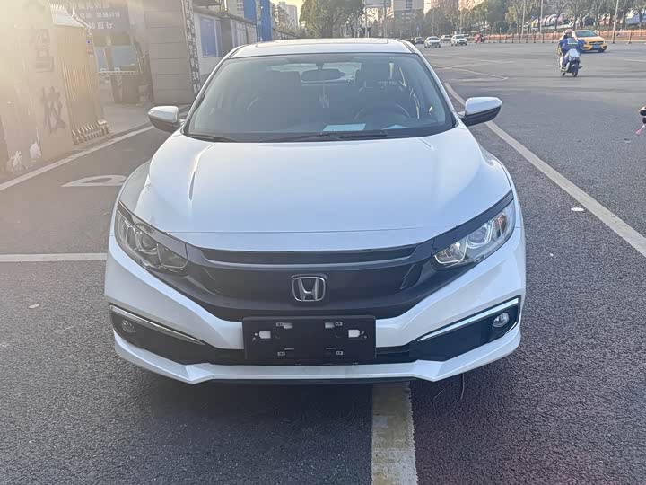 Фото 2 - Honda Civic