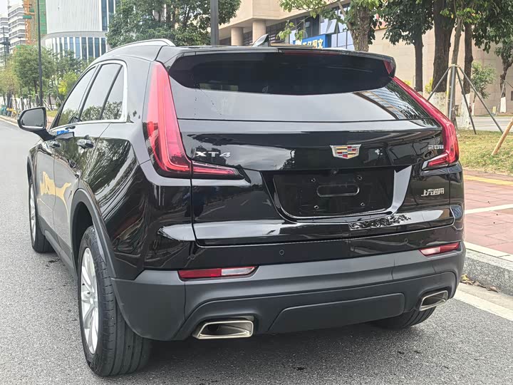 Фото 5 - Cadillac XT4