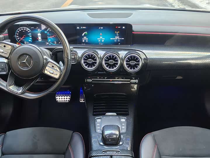 Фото 9 - Mercedes-Benz CLA-Class