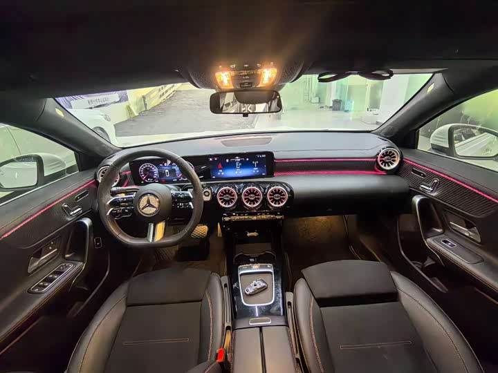 Фото 5 - Mercedes-Benz A-Class