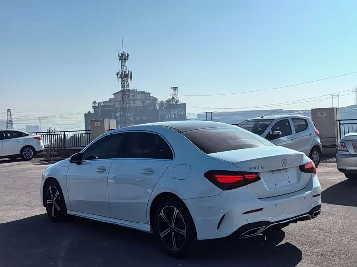 Фото 7 - Mercedes-Benz A-Class