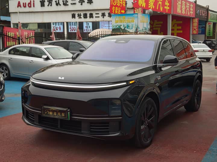 Фото 1 - LiXiang L7