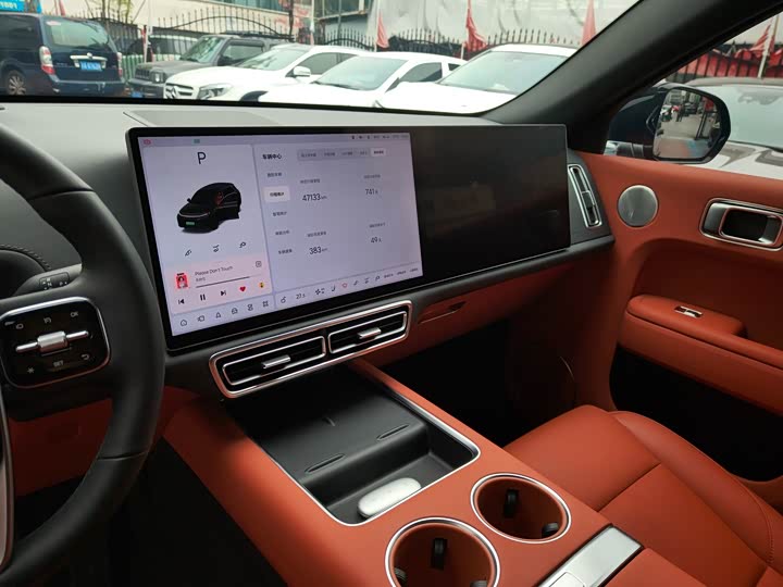 Фото 11 - LiXiang L7