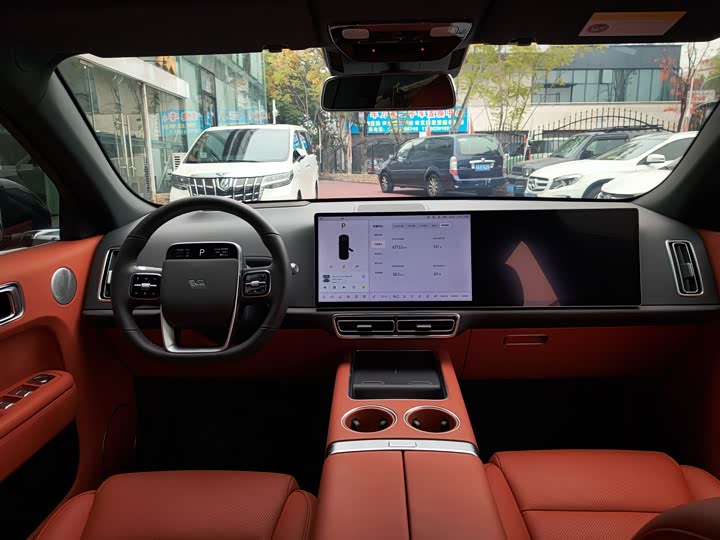 Фото 21 - LiXiang L7