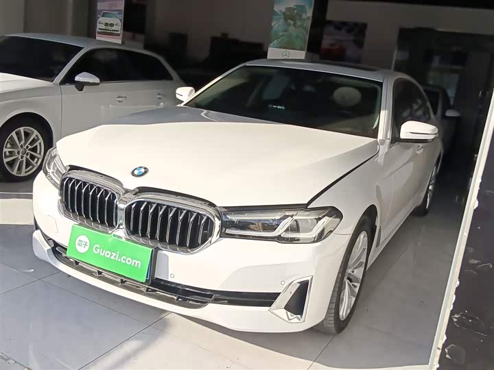 Фото 2 - BMW 5 Series