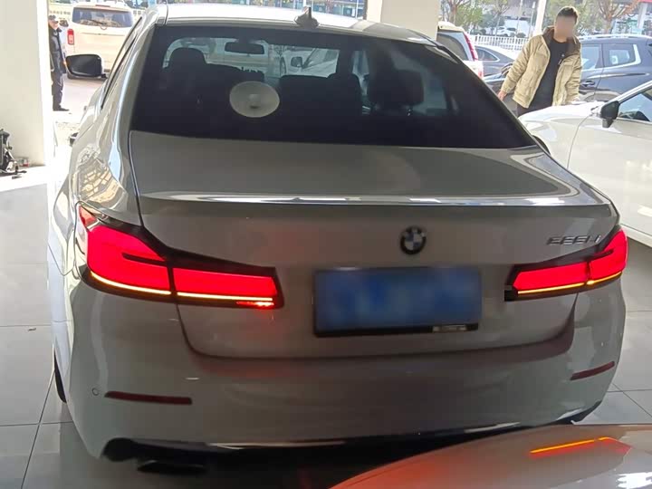 Фото 6 - BMW 5 Series