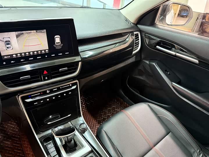 Фото 12 - Kia KX3