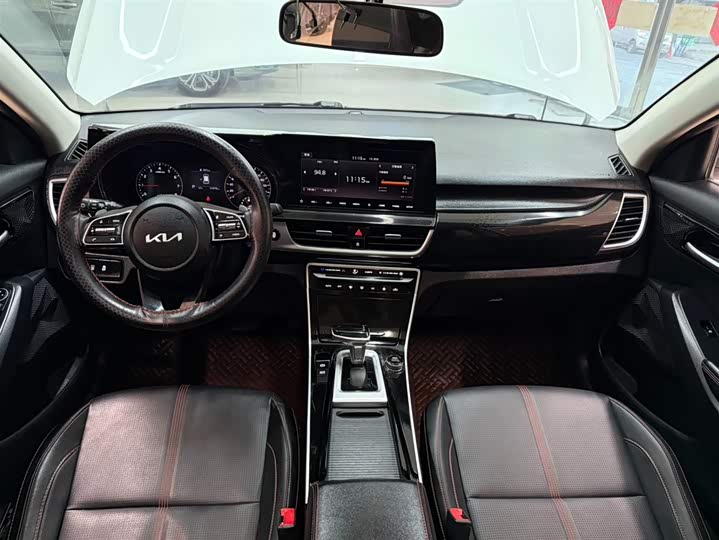 Фото 20 - Kia KX3